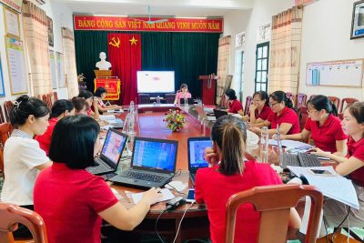 Trường mầm non Xuân Thượng tổ chức tập huấn “Chuyển đổi số trong hoạt động giáo dục trẻ ở trường mầm non”